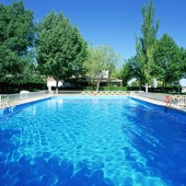 Swimming pool at Parador Albacete