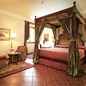 bedroom at Parador de Santo Domingo de Bernardo de Fresneda - accommodation in Spain - Paradores