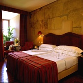 Parador de Hondarribia bedroom - Spain