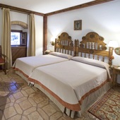 Parador Plasencia bedroom - Spain