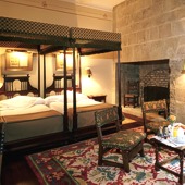 Bedroom at Parador Olite - Spain