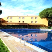 Swimming pool at Parador de Tordesillas