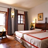Bedroom at Parador Tortosa