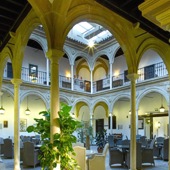 Ubeda Parador - cloister