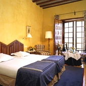 bedroom at Zamora Parador hotel- a Spanish Parador